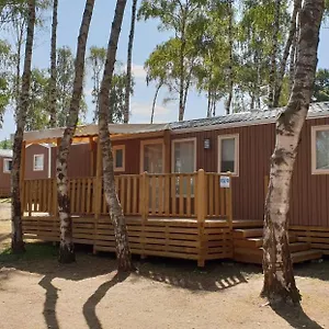 https://mobil-homes-xxl-camping-ranch-des-volcans.hotels-rhonealpes.com